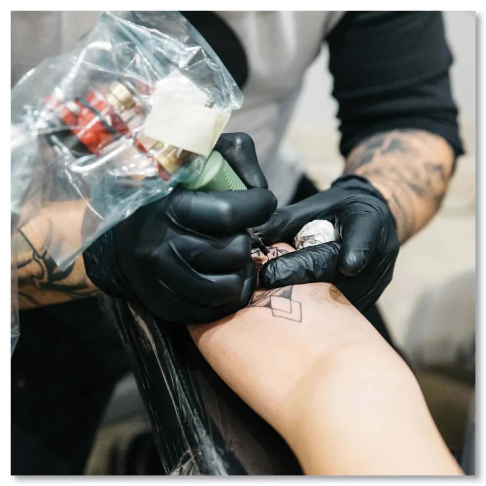 9.5 in. Long 3 mil Powder-Free Nitrile Exam Gloves - Large/Black (1000/Carton) Cleaning & Janitorial Supplies