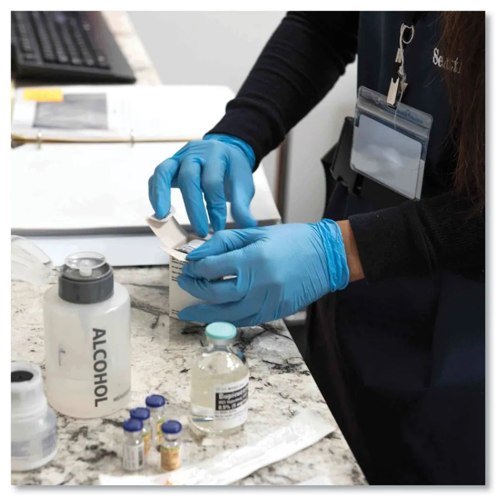 Best 9.5 in. Long 3 mil Powder-Free Nitrile Exam Gloves - Large/Light Blue (1000/Carton) Cleaning & Janitorial Supplies