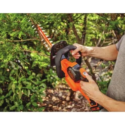 20V MAX POWERCUT Lithium-Ion 22 in. Cordless Hedge Trimmer Kit (1.5 Ah) Hedge Trimmers