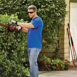 20V MAX POWERCUT Lithium-Ion 22 in. Cordless Hedge Trimmer Kit (1.5 Ah) Hedge Trimmers