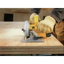 Hot 7-1/4 in. Lightweight Circular Saw Kit - DWE575 Scroll Saws