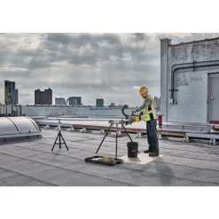 Sale 60V MAX FLEXVOLT Brushless Lithium-Ion Cordless Pipe Threader Kit with Die Heads and 2 Batteries (9 Ah) Threading Tools