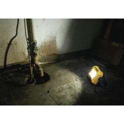 Outlet 12V/20V MAX Lithium-Ion Cordless Compact Task Light (Tool Only) Work Lights