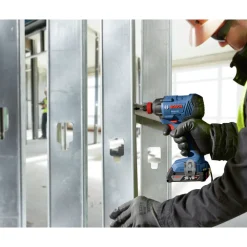 Outlet Factory Reconditioned 18V Freak Lithium-Ion 1/4 in. and 1/2 in. Cordless Two-In-One Bit/Socket Impact Driver Kit (2 Ah) Impact Drivers|Impact Drivers