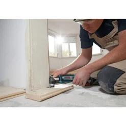 Discount Factory Reconditioned 18V Brushless Lithium-Ion Cordless Starlock Oscillating Multi-Tool and Drill Driver Combo Kit with 2 Batteries (2 Ah/4 Ah) Combo Kits