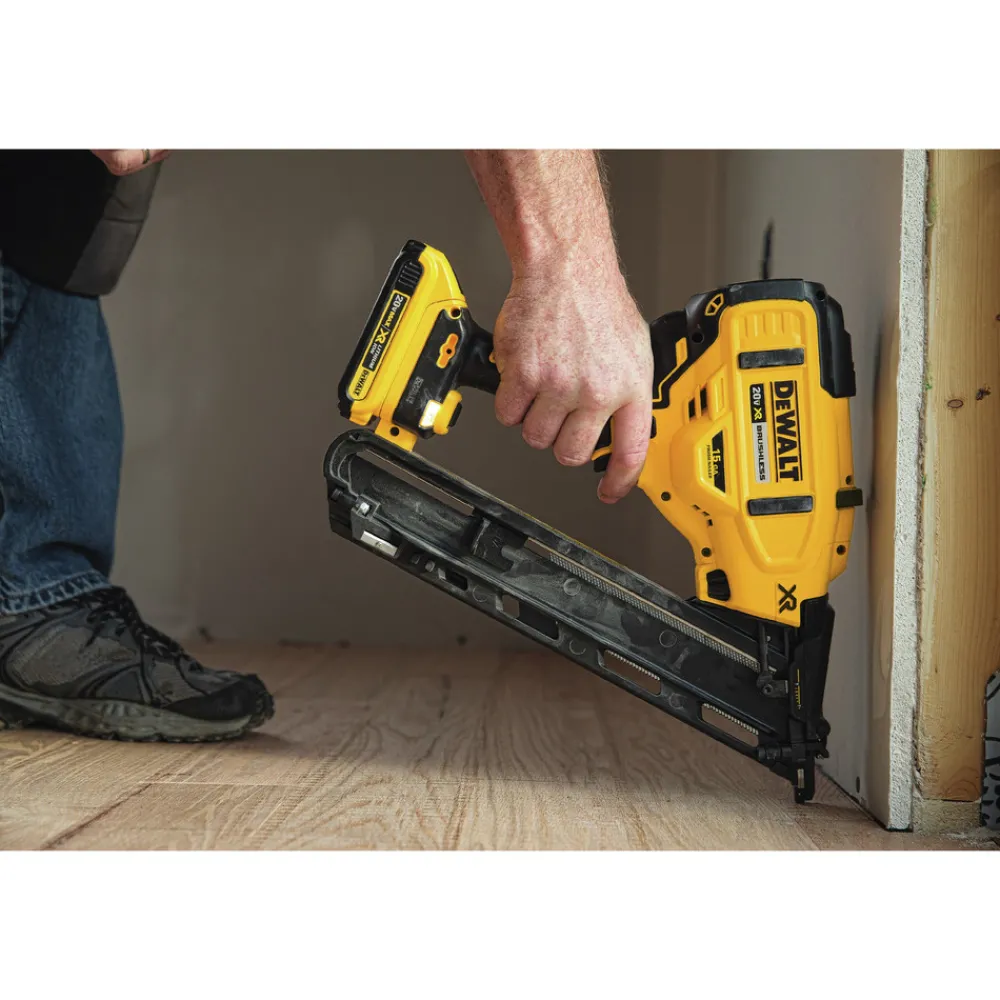 Online Factory Reconditioned 20V MAX XR 15 Gauge Cordless Angled Finish Nailer Nailers & Staplers