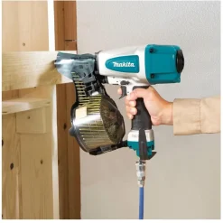 Hot Factory Reconditioned 2-1/2 in. 15 Degree Siding Coil Nailer Pneumatic Nailers And Staplers