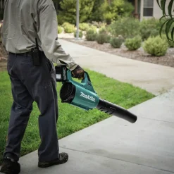 Sale Factory Reconditioned 40V max XGT Brushless Lithium-Ion Cordless Blower Kit (4 Ah) Leaf Blowers