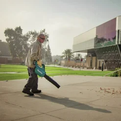 Sale Factory Reconditioned 40V max XGT Brushless Lithium-Ion Cordless Blower Kit (4 Ah) Leaf Blowers