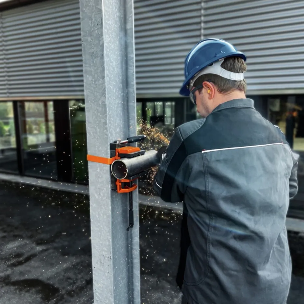 Discount CG 15-125 BL 5 in. Corded Compact Angle Grinder Angle Grinders