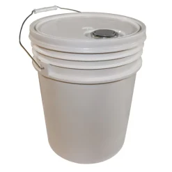 Hot 11.25 in. Diameter 5 Gallon Polyethylene Utility Bucket with Lid - White Cleaning & Janitorial Supplies