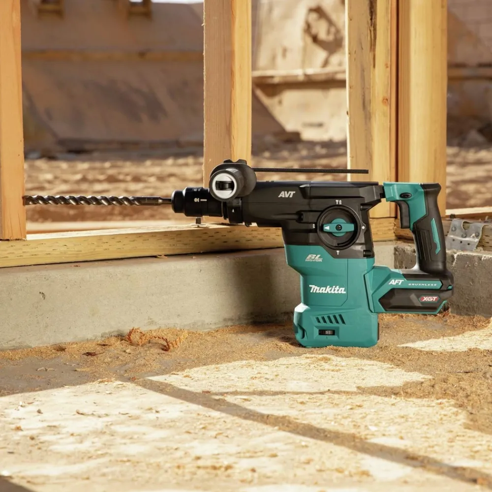 Outlet 40V MAX XGT Brushless Lithium-Ion Cordless 1-3/16 in. AVT Rotary Hammer accepts SDS-PLUS,Interchangeable Chuck (Tool Only) Concrete Tools|Demo And Breaker Hammers