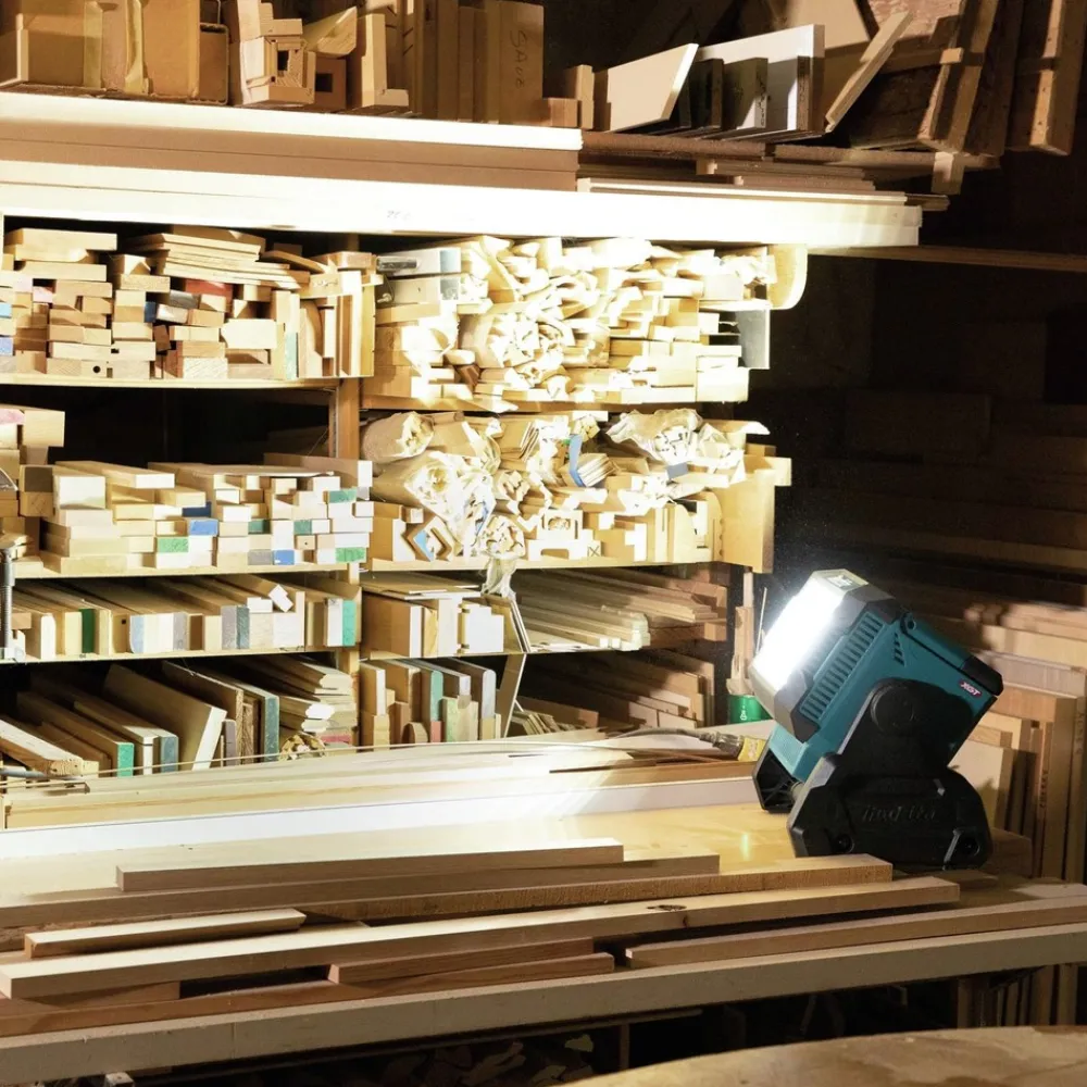 40V Max XGT Lithium-Ion Cordless Work Light (Tool Only) Work Lights