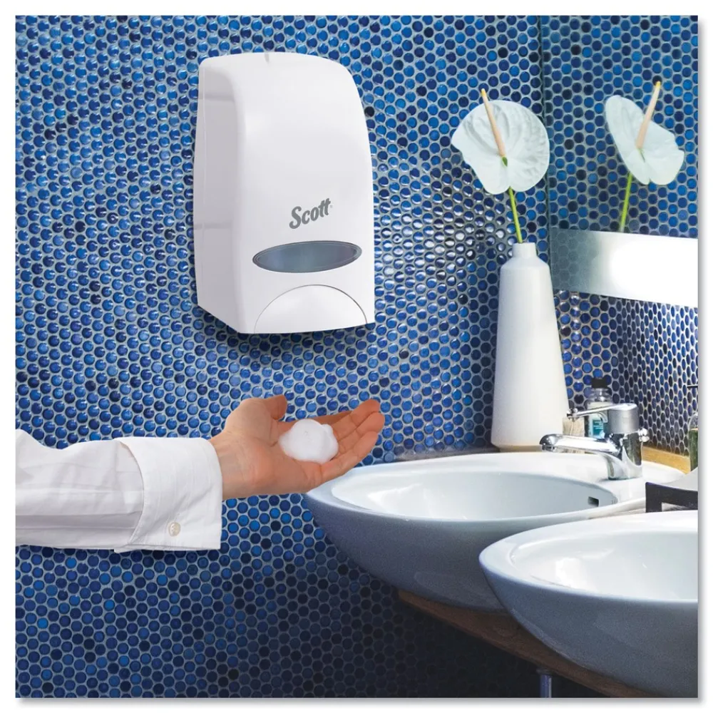 Clearance 1,000 mL Antimicrobial Foam Skin Cleanser Refill - Fresh Scent Cleaning & Janitorial Supplies