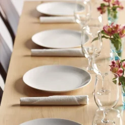 Hot 1-Ply 15 in. x 16 in. LinStyle Dinner Napkin - White (1000/Carton) Cleaning & Janitorial Supplies