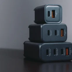 35 Watts 2-Port GaN Wall Charger - Black/Gray Office Electronics & Batteries