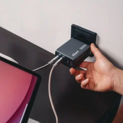 Online 200 Watts 4-Port GaN Wall Charger - Black/Gray Office Electronics & Batteries