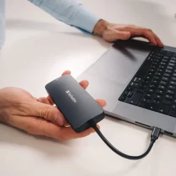 Outlet USB-C Pro Multiport Hub CMH 05-5 Ports Office Electronics & Batteries