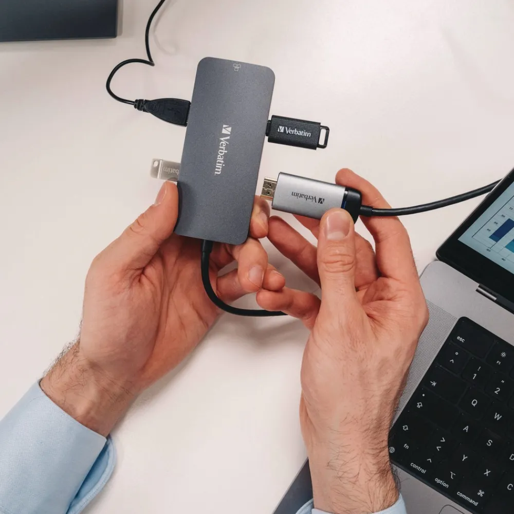 Outlet USB-C Pro Multiport Hub CMH 05-5 Ports Office Electronics & Batteries