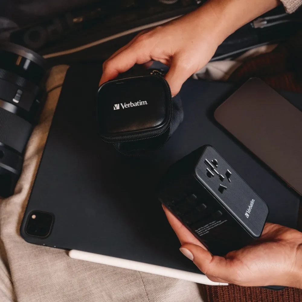 Hot UTA-10 GaN III 3-USB-A/3-USB-C Universal Travel Adapter Office Electronics & Batteries