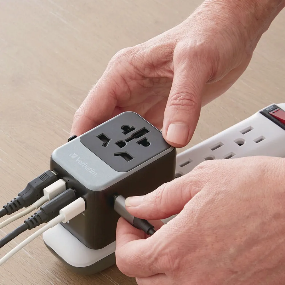 Online UTA-07 3-USB-A/3-USB-C Universal Travel Adapter Office Electronics & Batteries